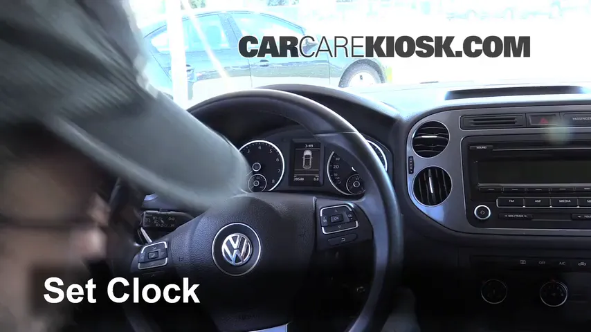 2013 Volkswagen Tiguan S 2.0L 4 Cyl. Turbo Clock
